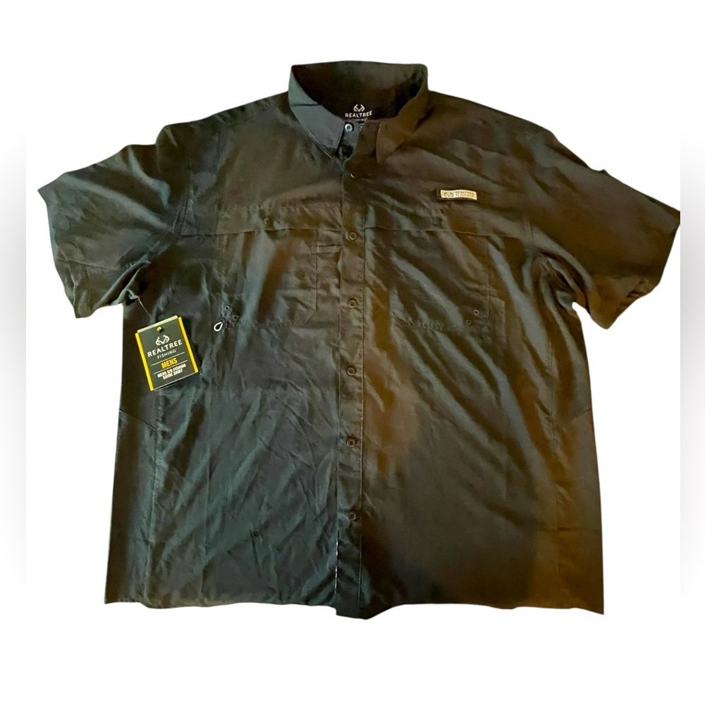 🎣🖤NWT Realtree Black Fishing Guide Shirt size 2XL. So many details on this shirt
